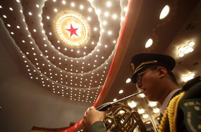 Ponad 80 miliarderów zasiada w parlamencie Chin