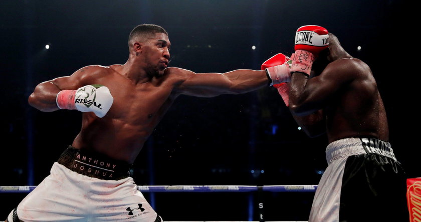 Anthony Joshua pokonał Carlosa Takama