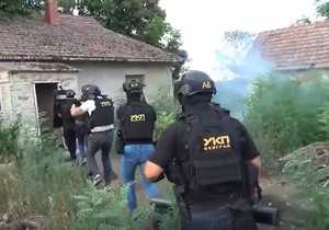 Hapšenje ubica pekara na Karaburmi