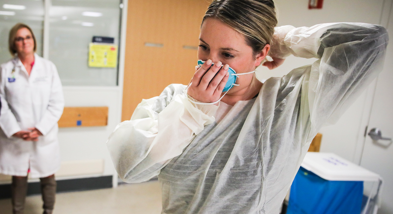 Coronavirus: U.S. death toll rises as 21 test positive on cruise ship (Business Insider)