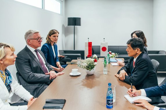 Ambasador Japonii odwiedził Poznań i spotkał się z Jackiem Jaśkowiakiem fot. UMP