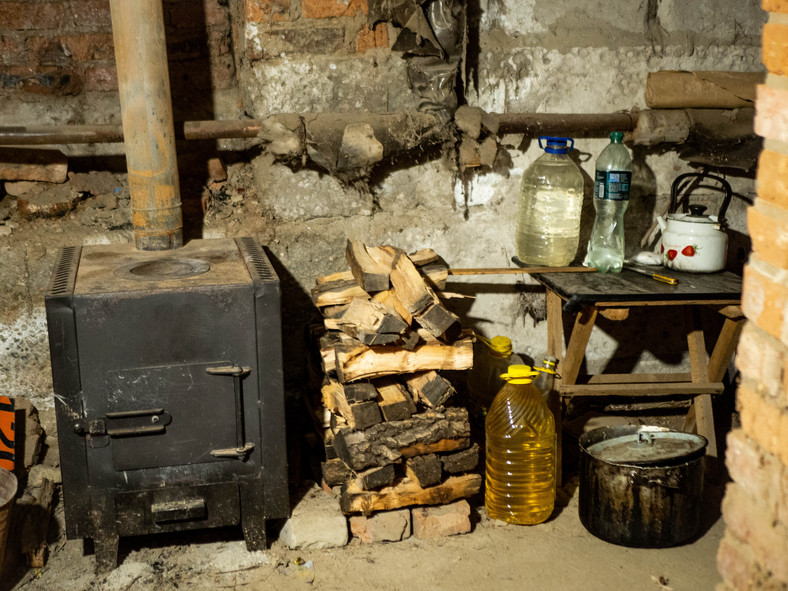 Kuchnia w piwnicy w Orichowie