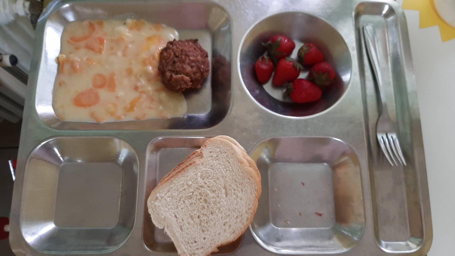Sramota je mala reč za obroke koje pacijenti dobijaju u beogradskim bolnicama
