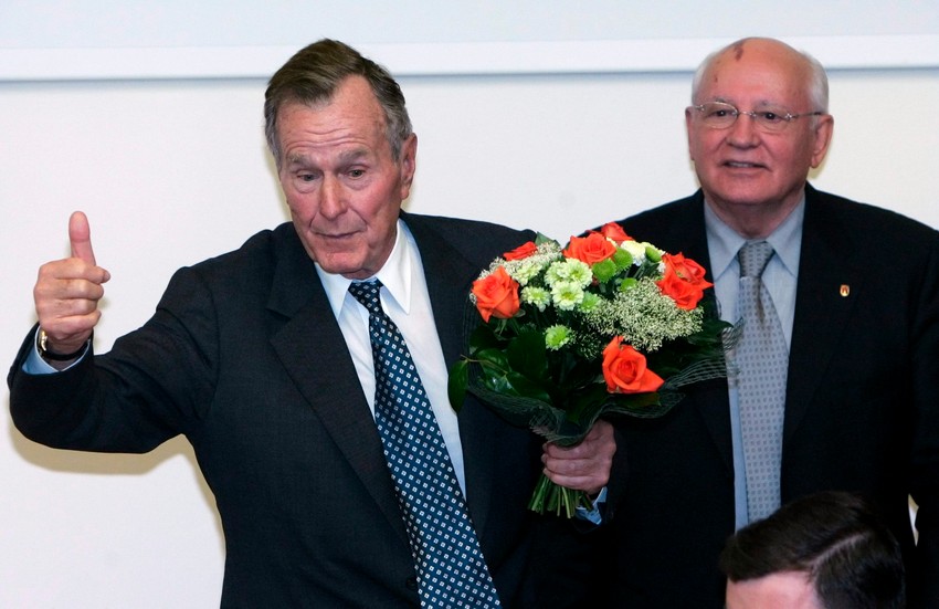 Džordž Buš stariji sa Mihailom Gorbačovom 2005.