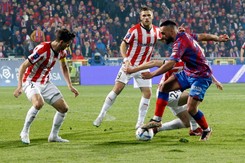 Raków pewnie idzie po mistrzostwo. Cracovia dotrzymała kroku liderowi do 59. minuty [WIDEO]