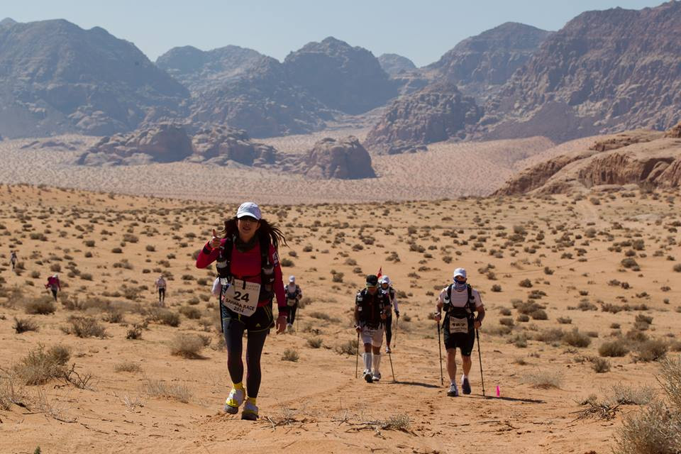 Ultramaraton 4 Deserts - 4 Pustynie - zdjęcia z pierwszego etapu na Wadi Rum w Jordanii 