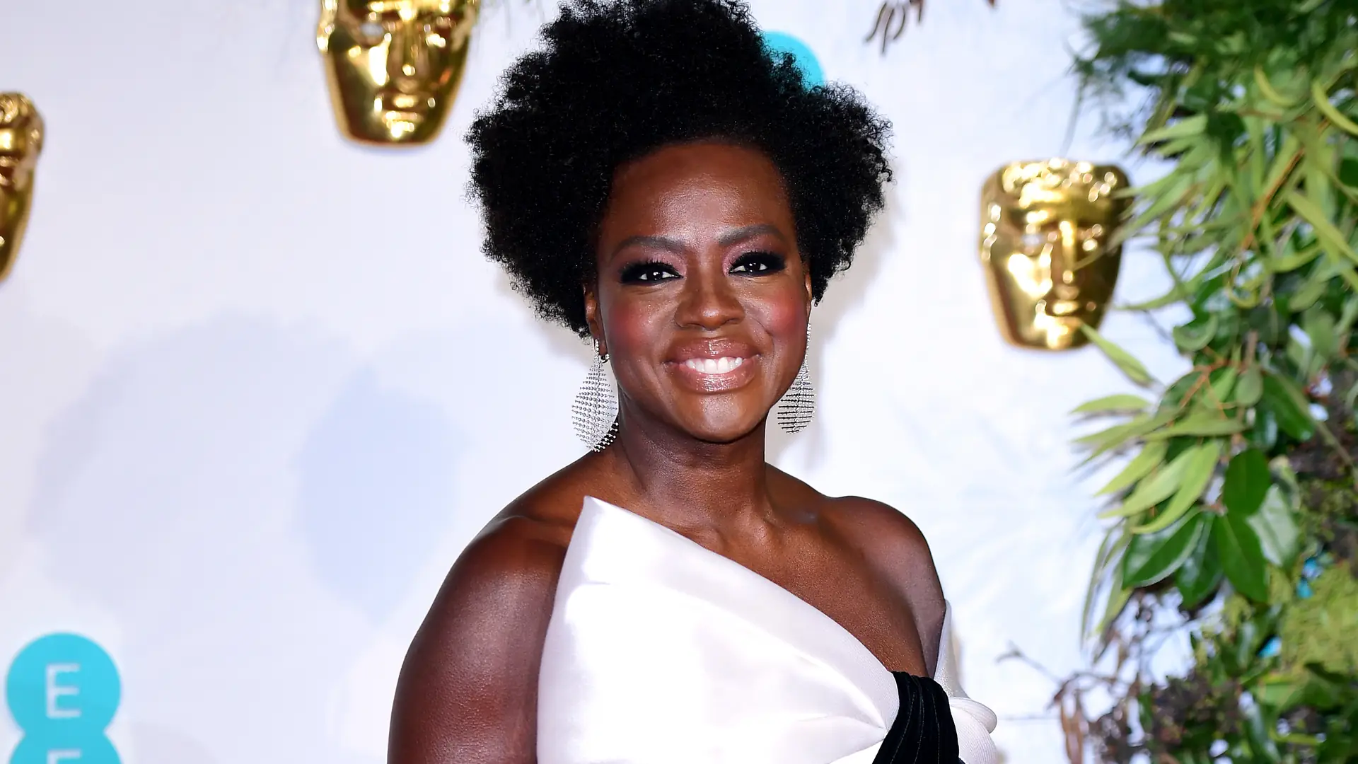 54-letnia Viola Davis została gwiazdą kampanii L'Oréal Paris. To pierwszy kontrakt kosmetyczny aktorki