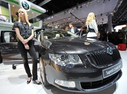 Szaleństwo! W Polsce trwa pościg za Skodą