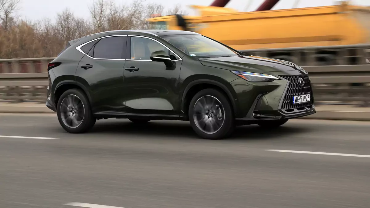 Lexus NX 350h 2022 r. 2. generacja