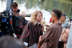 Ten sensacyjny serial bije rekordy popularności. Przeczytaj książkę i zanurz się w mroczny świat jeszcze raz