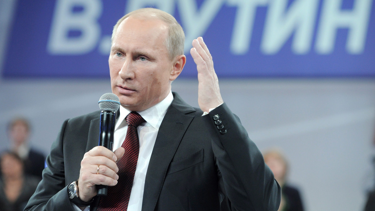 Premier Rosji Władimir Putin oświadczył, że nie zdecydował jeszcze, czy będzie kandydować w wyborach prezydenckich w 2018 roku. Potwierdził natomiast, że w wypadku zwycięstwa w obecnych wyborach powierzy tekę szefa rządu Dmitrijowi Miedwiediewowi.