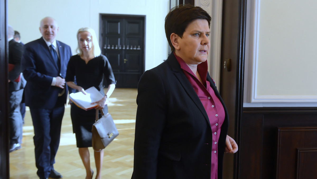 Jedną z "jedynek" PiS do PE została była premier Beata Szydło