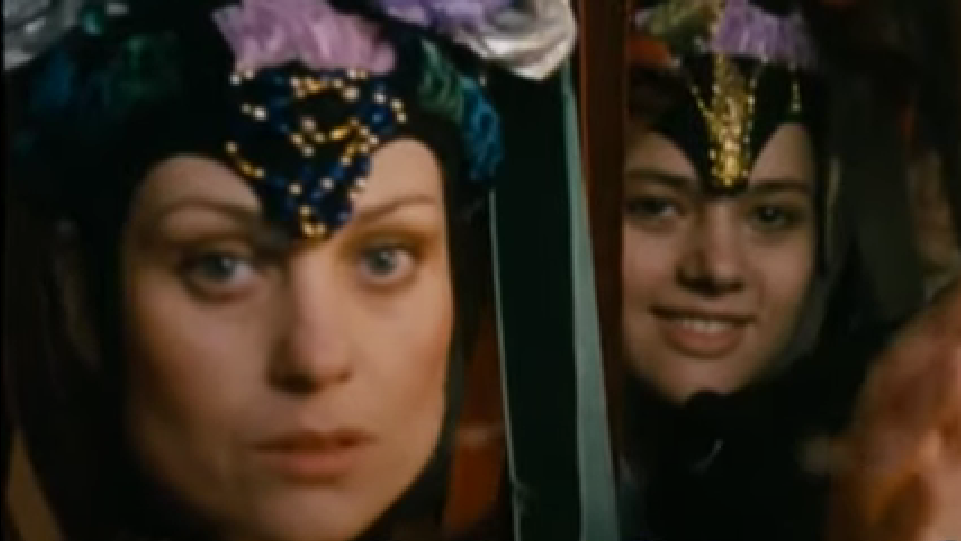 Soňa Valentová ako macocha v Perinbabe. 