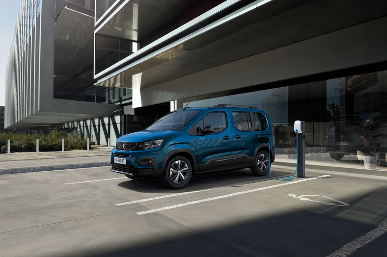 Vany – Peugeot e-Rifter – w sprzedaży od 2021 r.
