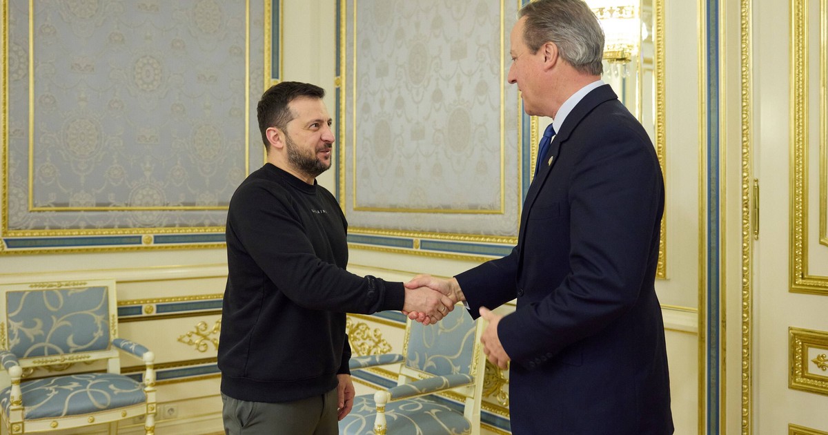 David Cameron spotkał się z Wołodymyrem Zełenskim. "Niezachwiane