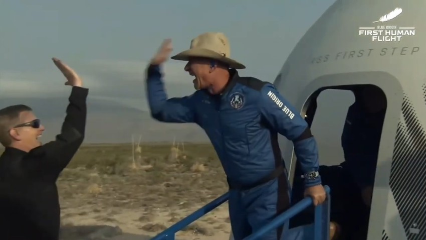 Bezos na povratku iz svemira