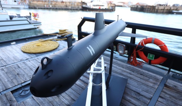 Podvodna jedrilica "SG-1 Fatom"