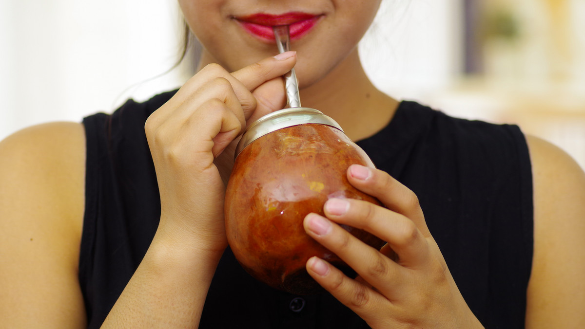 Jak prawidłowo zaparzać yerba mate? Ten napój dodaje energii i... urody 