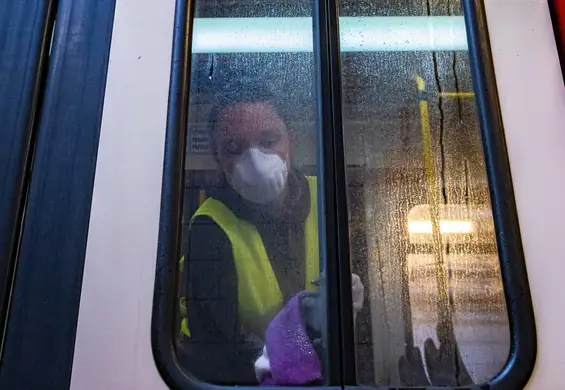 Tramwaje i autobusy kojarzą nam się z zarazą. Jak zmieni się transport po koronawirusie?