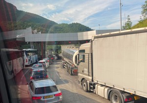 Gužve na granici između Srbije i Crne Gore