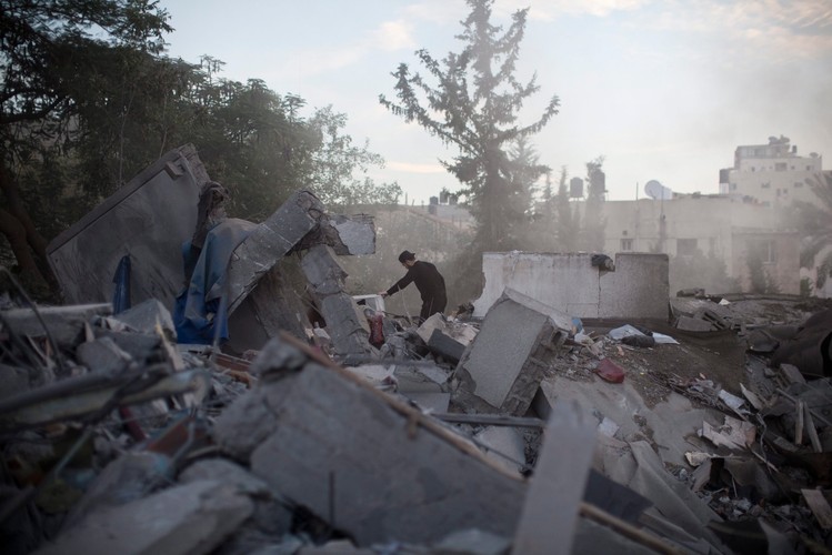 Zniszczenia w Strefie Gazy po izraelskim nalocie