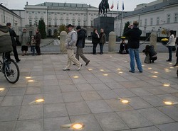 Minister: Konserwator nie mógł zawetować pomnika światła