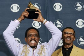 Otac ga PREBIO PIŠTOLJEM jer je sarađivao sa majkom nakon razvoda: Sina Tine Tarner ŽIVOT NIJE MAZIO, s njom nije pričao godinama, ali je uvek govorio da je JEDINA MAJKA KOJU ZNA