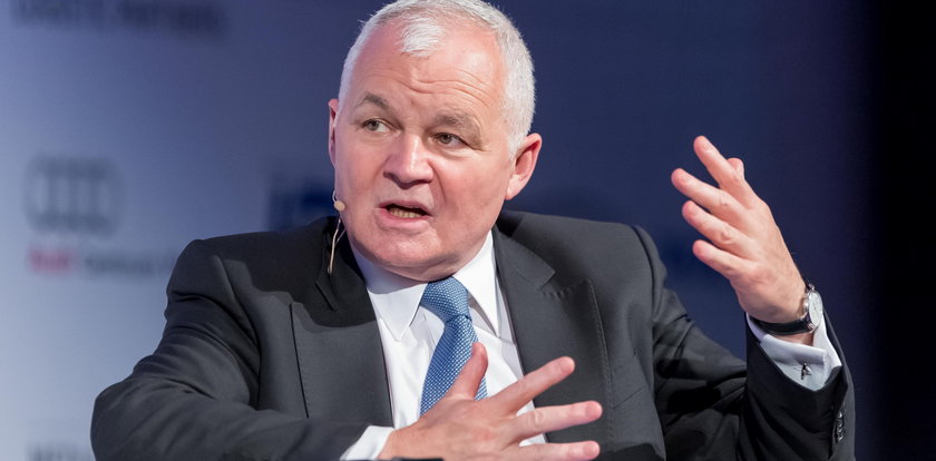 Jarosław Kaczyński wypuścił fake newsa? B. premier zarzuca mu kłamstwo