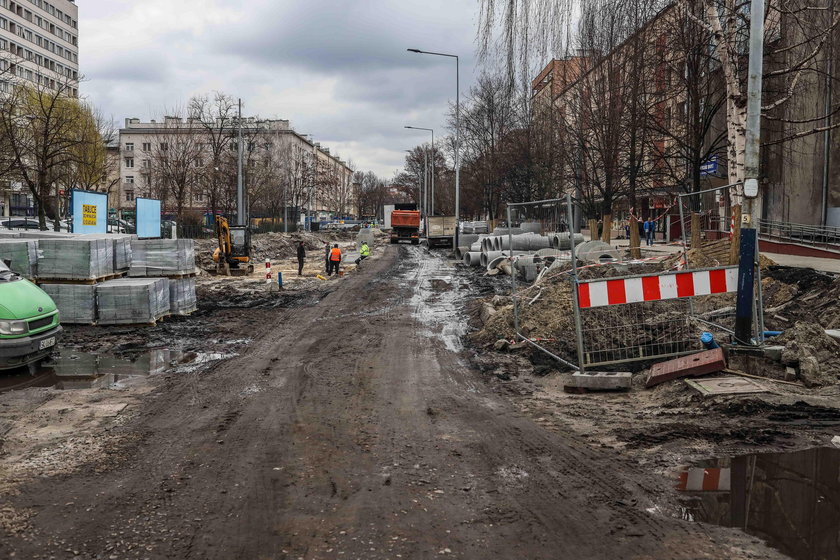 Olbrzymie utrudnienia na ul. Królewskiej! Rozpoczął się kolejny etap remontu trasy do Bronowic