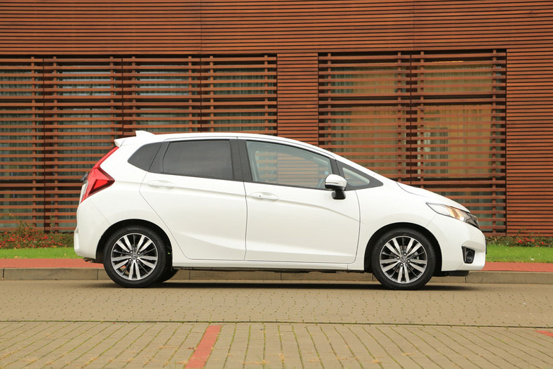 Honda Jazz 1.3 CVT Elegance - praktyczna i oszczędna, ale...