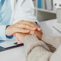 Segítse a Vakcinainfós orvosokat, szavazzon rájuk, hogy elnyerjék az Egészségértés díjat!