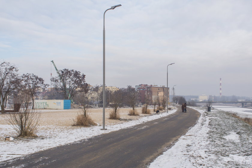 Będzie oświetlenie i monitoring nad Wartą