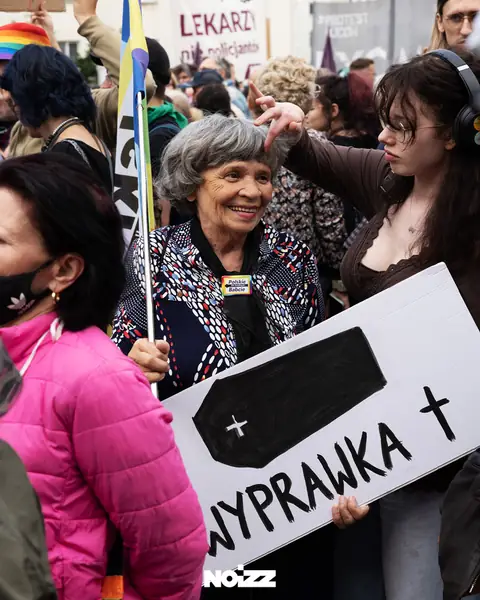 Protest &quot;Ani jednej więcej&quot; w Warszawie