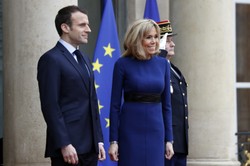 Macron zdecyduje o nadaniu Legii Honorowej Polakom, którzy uratowali Revol na Nanga Parbat