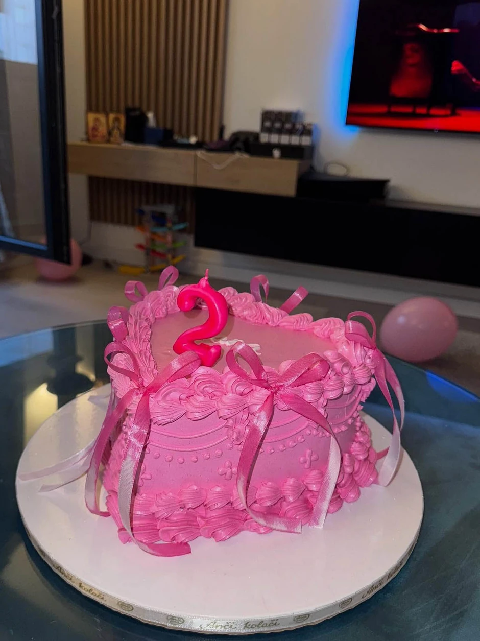 Ćerka Lune Đogani slavi rođendan