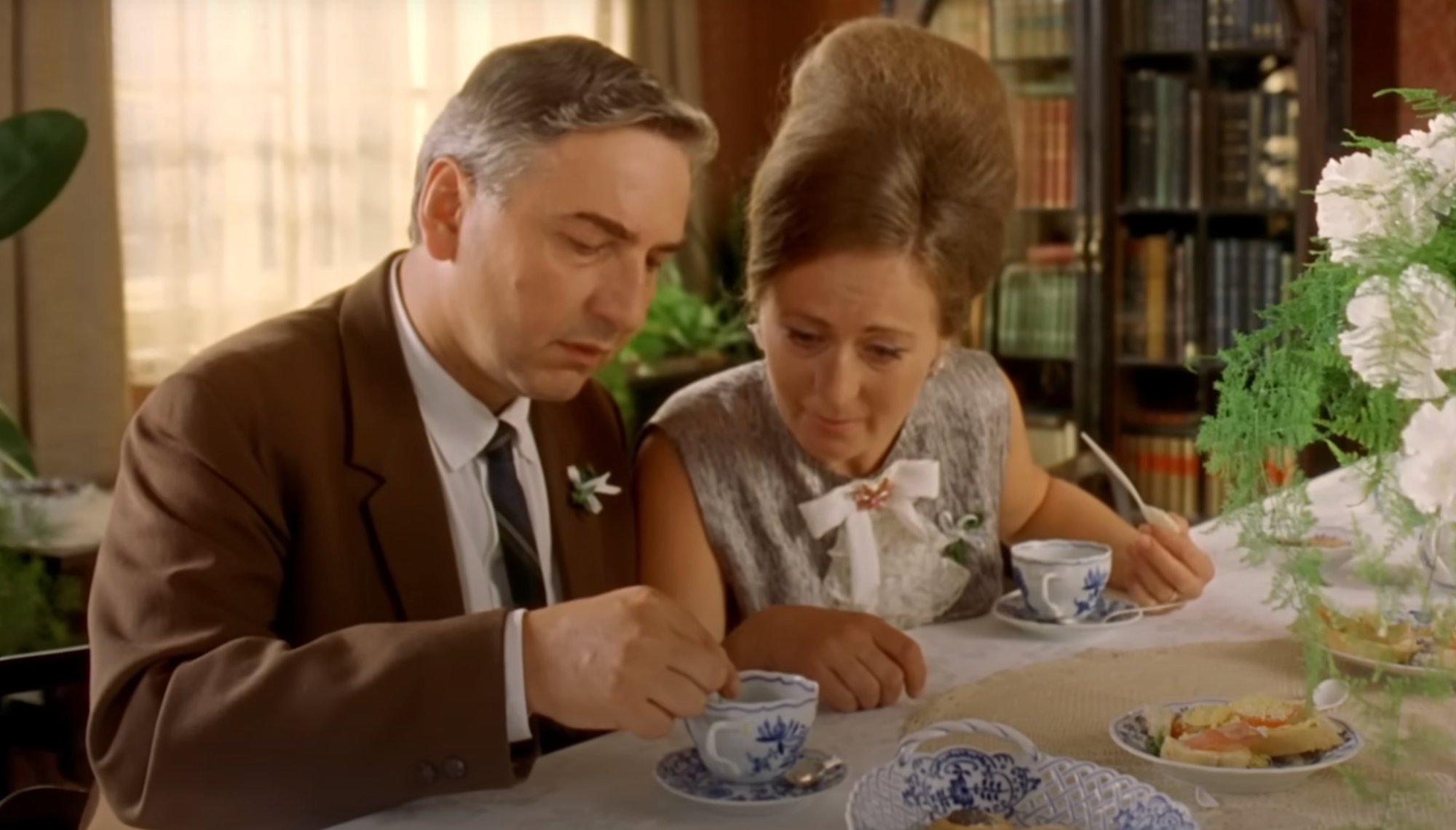 Český herec Miroslav Donutil vo filme Pelíšky.