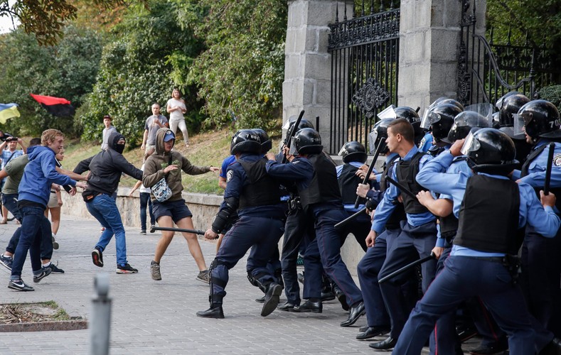 Ukraińcy w Kijowie polowali na polskich kibiców