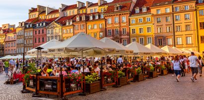 Nowy pomysł na ratowanie gastronomii w Warszawie. Restauracje zapłacą 1 grosz za ogródki?