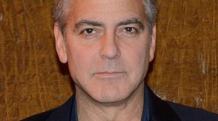 Spórol az italon George Clooney