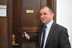 Wiceminister infrastruktury i rozwoju Zbigniew Rynasiewicz odchodzi z rządu