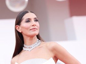 Mesébe illő ruhaköltemények egyenesen a velencei filmfesztivál vörös szőnyegéről