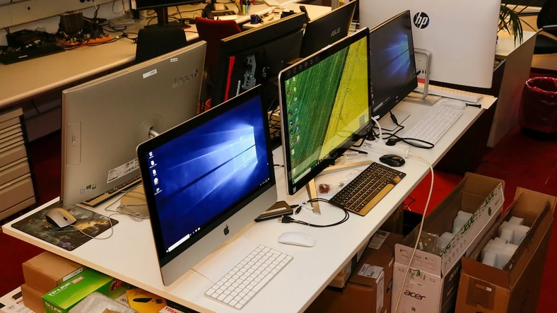 Apple iMac czy komputer all-in-one z systemem Windows - wyposażenie komputerów jest szczegółowo określane w naszym laboratorium testowym 