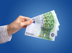 Nocne koczowanie. Polacy walczą o dotacje