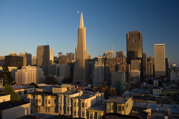 Transamerica Pyramid w San Francisco