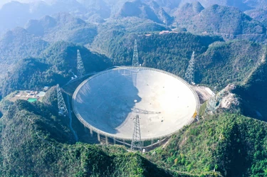 Sky Eye — największy teleskop świata. To on miał odebrać sygnał od kosmitów