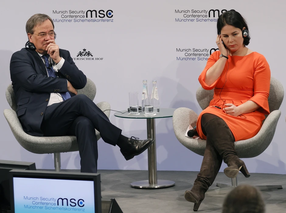 Lašet i Berbok na bezbednosnoj konferenciji u Minhenu u februaru 2020. 