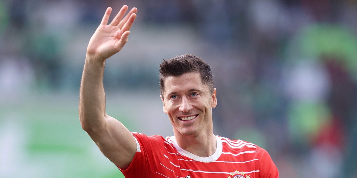 Teraz Robert Lewandowski będzie pozdrawiał kibiców na Camp Nou