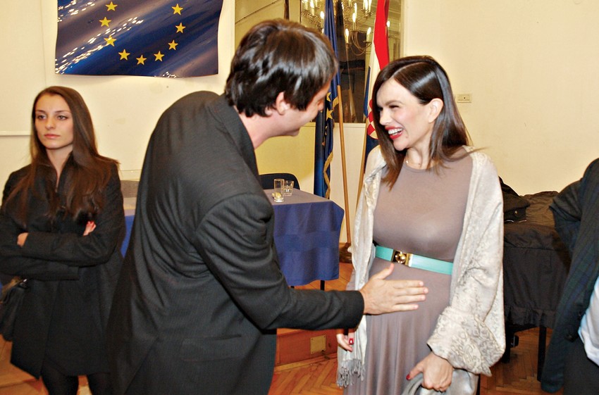 Postaće mama u februaru