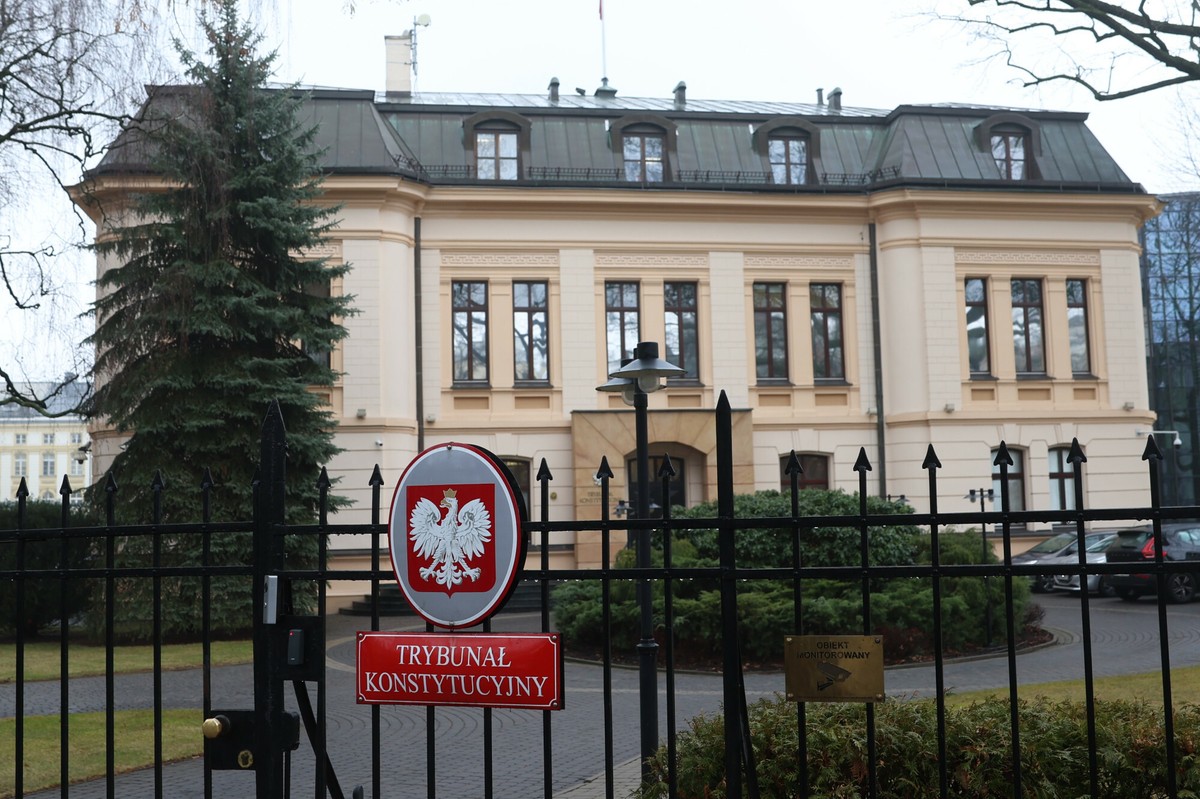 Zwrot koalicji rządowej w sprawie TK. Nowe informacje w sprawie wyboru sędziów