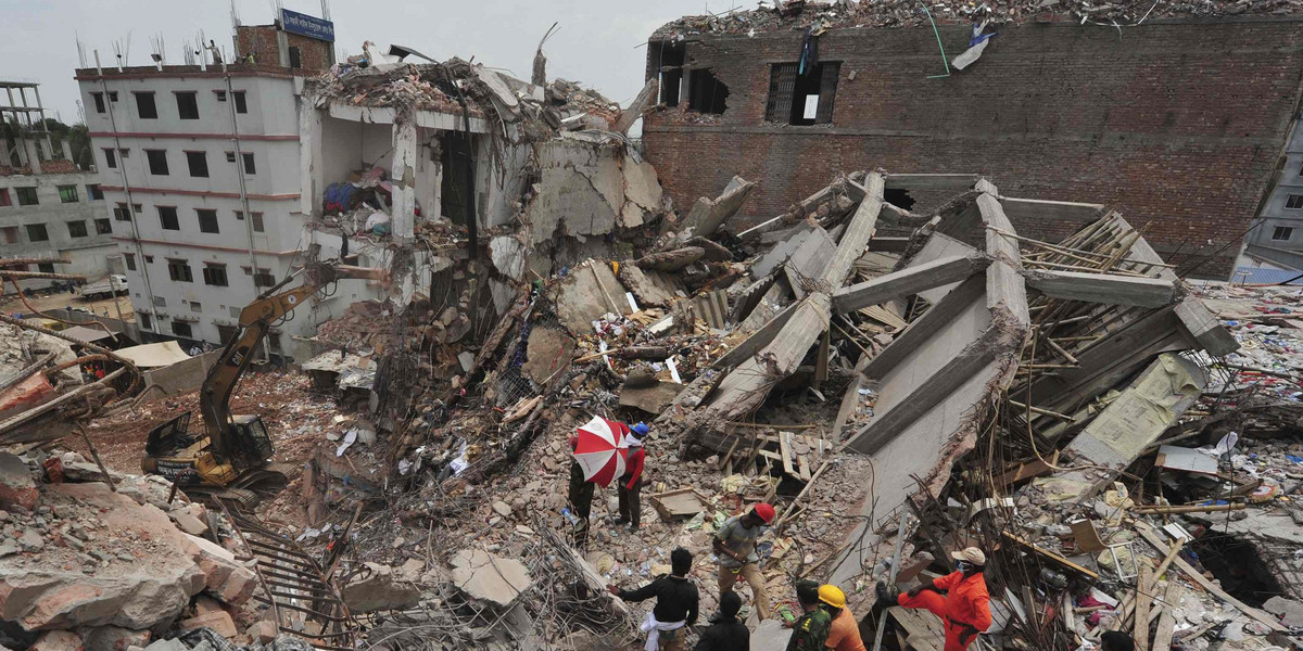 Katastrofa w fabryce odzieży - zginęło 500 osób